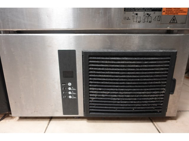 Ijsblokmachine hoshizaki - afbeelding 5 van  6