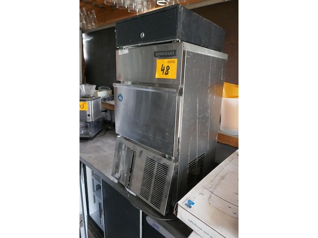 Ijsblokmachine + kassalade - afbeelding 1 van  5