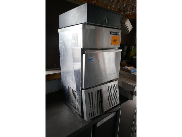 Ijsblokmachine + kassalade - afbeelding 2 van  5