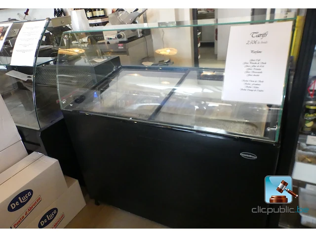 Ijskast met vitrine en inhoud - afbeelding 1 van  8