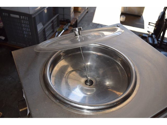 Ijsmachine mantematic 2,5 cattabriga 63x43x50 cm - afbeelding 9 van  10