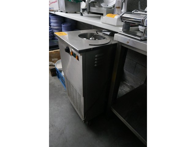 Ijsmachine musso - afbeelding 2 van  5