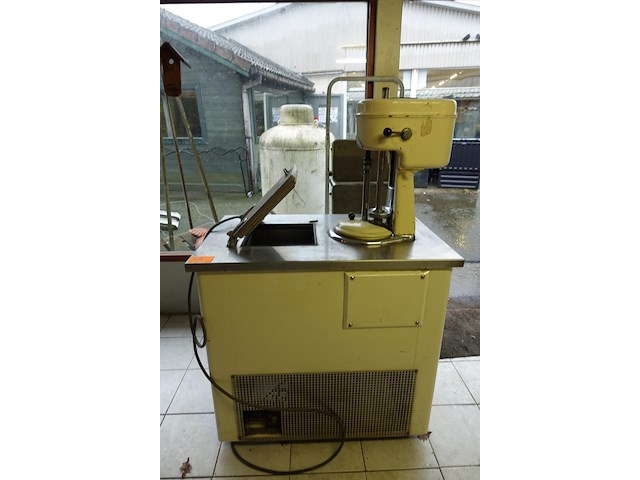 Ijsmachine - afbeelding 1 van  7