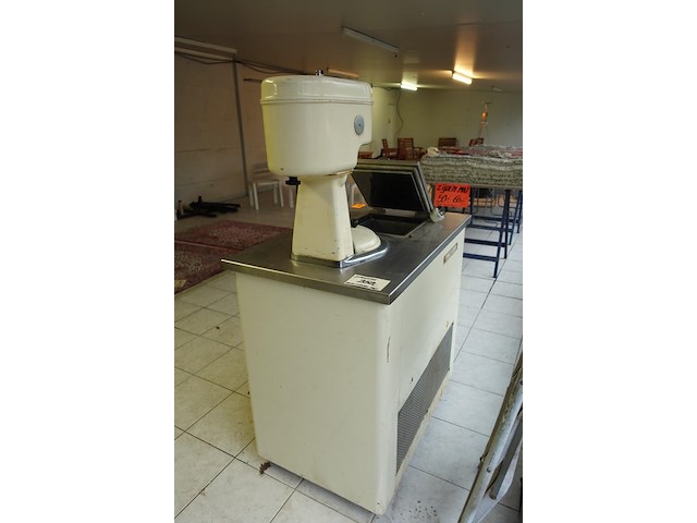 Ijsmachine - afbeelding 3 van  7