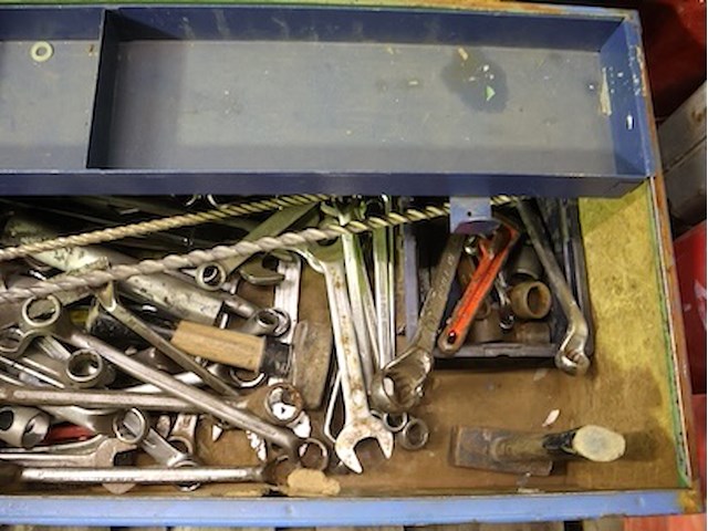 Ijzeren gereedschapskoffer - afbeelding 4 van  6