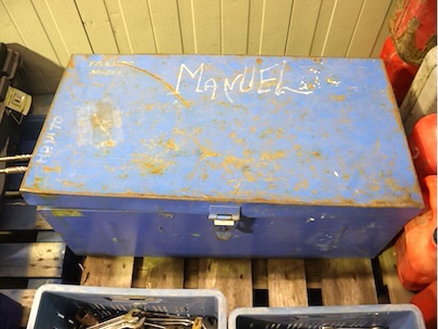 Ijzeren gereedschapskoffer - afbeelding 6 van  6