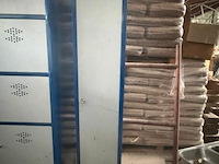 Ijzeren kast - afbeelding 1 van  1