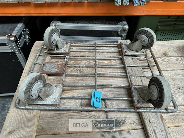 Ijzeren meubelkar l60 cm - afbeelding 1 van  2