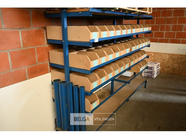Ijzeren rek met sorteerbakjes l230 cm - afbeelding 1 van  2