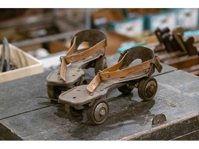 Ijzeren rolschaatsen - afbeelding 2 van  2