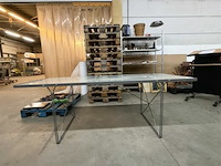 Ijzeren tafel - afbeelding 1 van  2