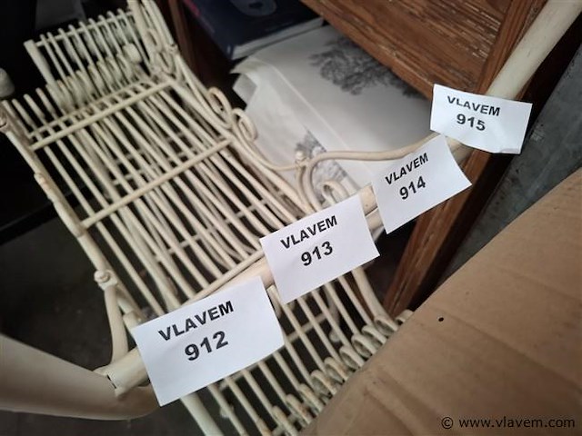 Ijzeren tuinbankje - afbeelding 3 van  3