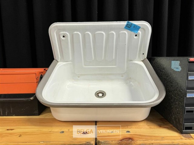 Ijzeren uitgietbak - afbeelding 2 van  2