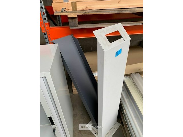 Ijzeren zuil openklapbaar - afbeelding 2 van  3