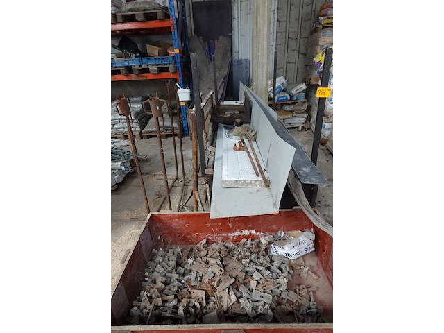 Ijzerwaren & diversen - afbeelding 1 van  10