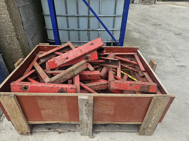 Ijzerwaren - afbeelding 1 van  5