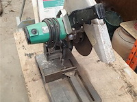 Ijzerzaagmachine hitachi met snijschijven