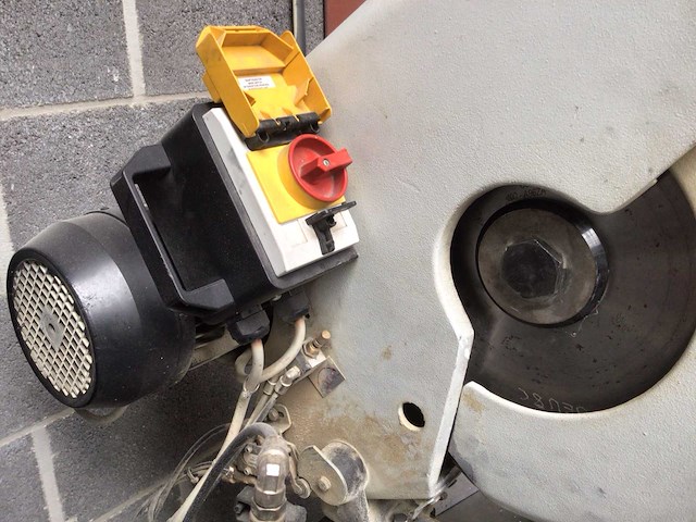 Ijzerzagen - afbeelding 3 van  5