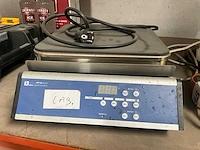 Ika hp 30 digitale verwarmingsplaat - afbeelding 1 van  5