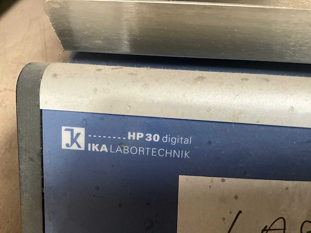 Ika hp 30 digitale verwarmingsplaat - afbeelding 3 van  5