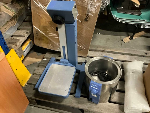 Ika rv 06-ml roterende verdamper + ika hb 4 basic verwarmingsbad met glaswerk - afbeelding 2 van  7