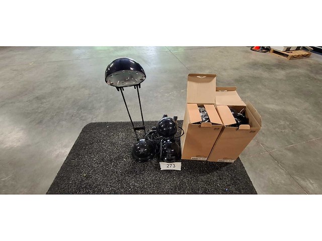 Ikea - bureaulamp - electronica (4x) - afbeelding 2 van  2