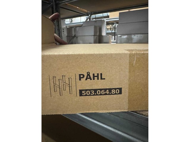 Ikea - pahl - bureau - afbeelding 3 van  4