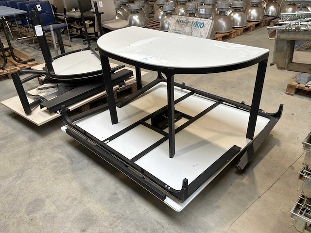 Ikea bekant bureautafel (2x) - afbeelding 1 van  3