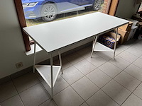 Ikea bureau - zo goed als nieuw - afbeelding 2 van  4