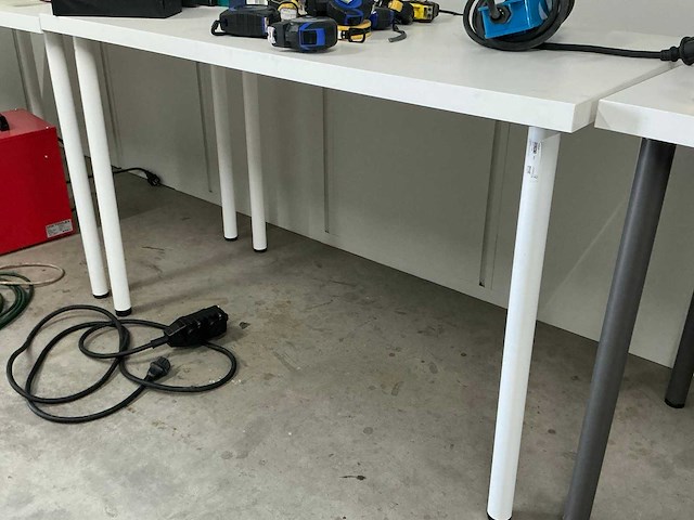 Ikea diverse bureautafels (10x) - afbeelding 2 van  2