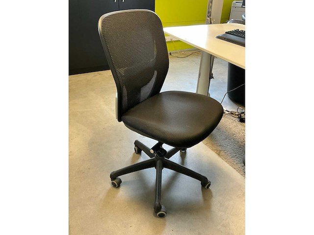 Ikea in hoogte verstelbare bureau - afbeelding 3 van  5