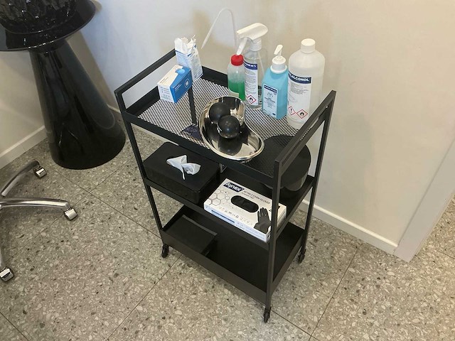 Ikea storage rack schoonheidssalon (3x) - afbeelding 1 van  3