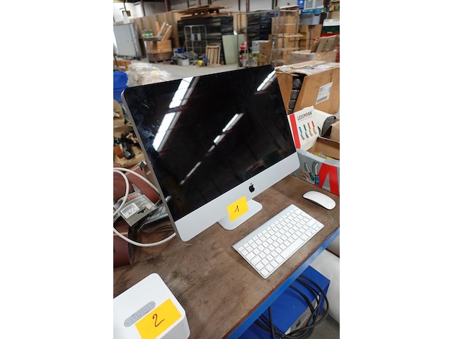 Imac met toetsenbord en muis - afbeelding 6 van  8