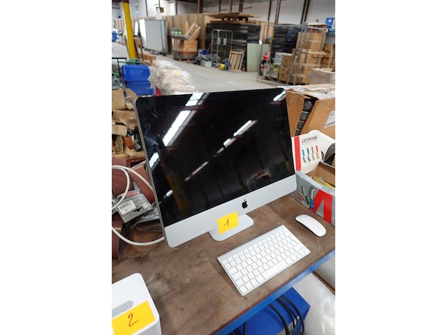 Imac met toetsenbord en muis - afbeelding 7 van  8