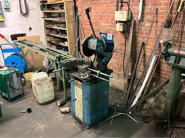 Imak afkortcirkelzaagmachine - afbeelding 1 van  5