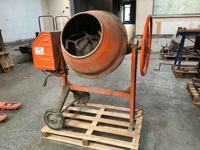 Imer betonmolen - afbeelding 2 van  9