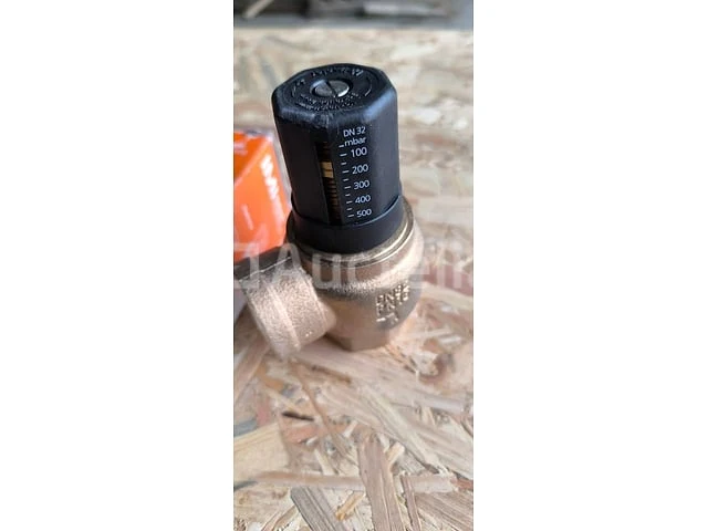 Imi heimeier hydrolux dn 32 klep - afbeelding 3 van  4