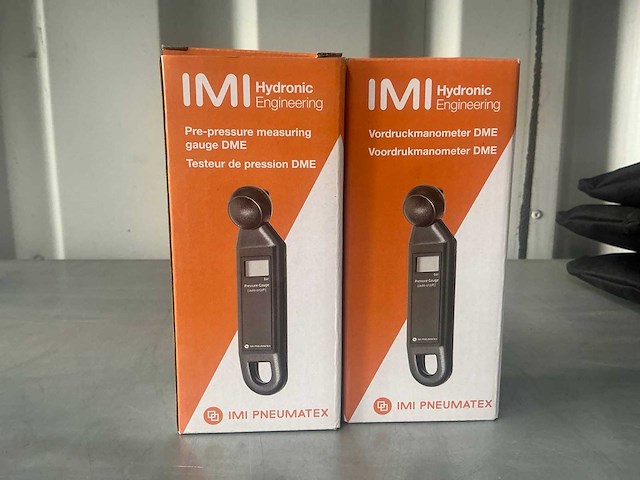 Imi hydronic dme electronische voordruk nanometer (2x) - afbeelding 1 van  4
