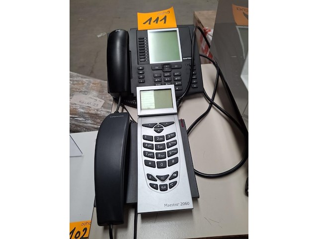 Inbindmachine + telefoons - afbeelding 3 van  3