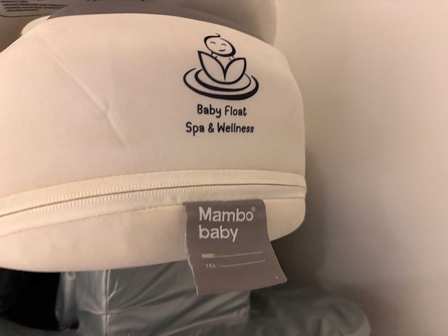 Inboedel baby float wegens faillissement - afbeelding 2 van  16