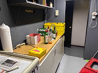 Inboedel café nen hoek af - afbeelding 24 van  28