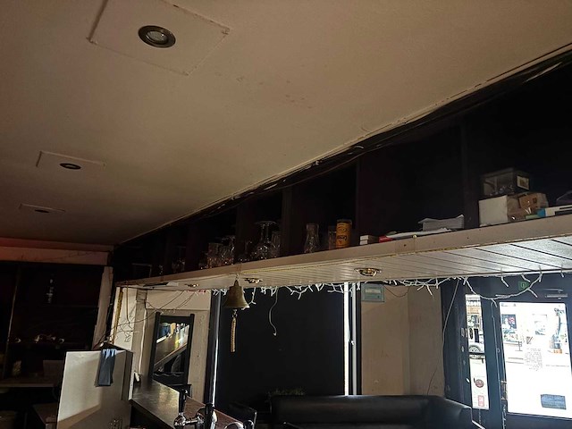 Inboedel café nen hoek af - afbeelding 27 van  28