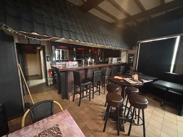 Inboedel café nen hoek af - afbeelding 6 van  28