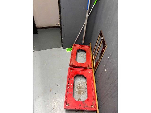 Inboedel café nen hoek af - afbeelding 7 van  28