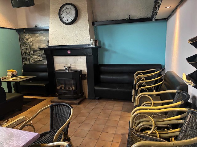 Inboedel café nen hoek af - afbeelding 11 van  28