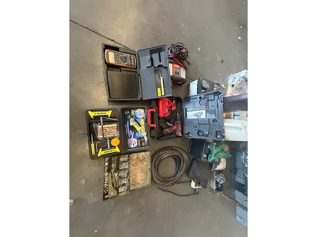 Inboedel garage - afbeelding 5 van  58