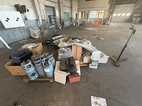 Inboedel garage - afbeelding 11 van  58