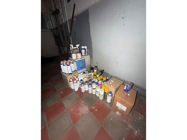 Inboedel garage - afbeelding 31 van  58