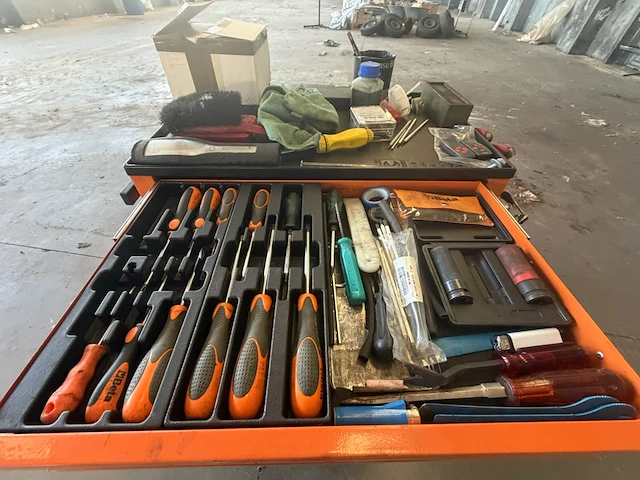 Inboedel garage - afbeelding 23 van  58