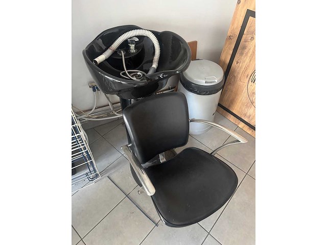 Inboedel kapsalon a&n wegens faillissement - afbeelding 4 van  7